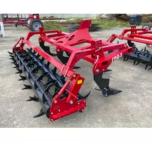 Глибокорозпушувач ГРД -5 Деметра (2500) відстань між стійками 50 см. Глибокорозпушувач ГРД -5 Деметра (2500) відстань між стійками 50 см.